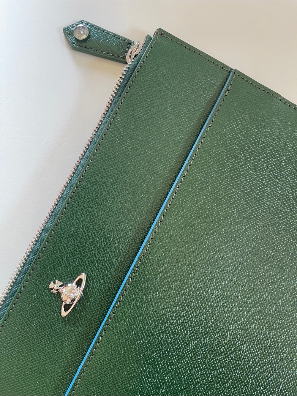 Vivienne Westwood 2015 Green Saffiano Leather Zip Clutch Pouch NEW